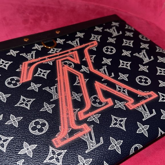Louis Vuitton monogram ink upside down LV Apollo GM pochette pouch bag - Picture 10 of 16